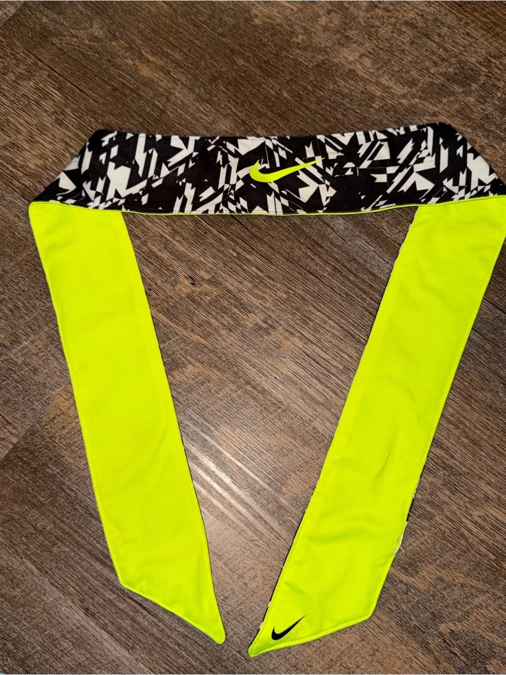 Nike Black & Neon Yellow Geometric Swoosh Headband